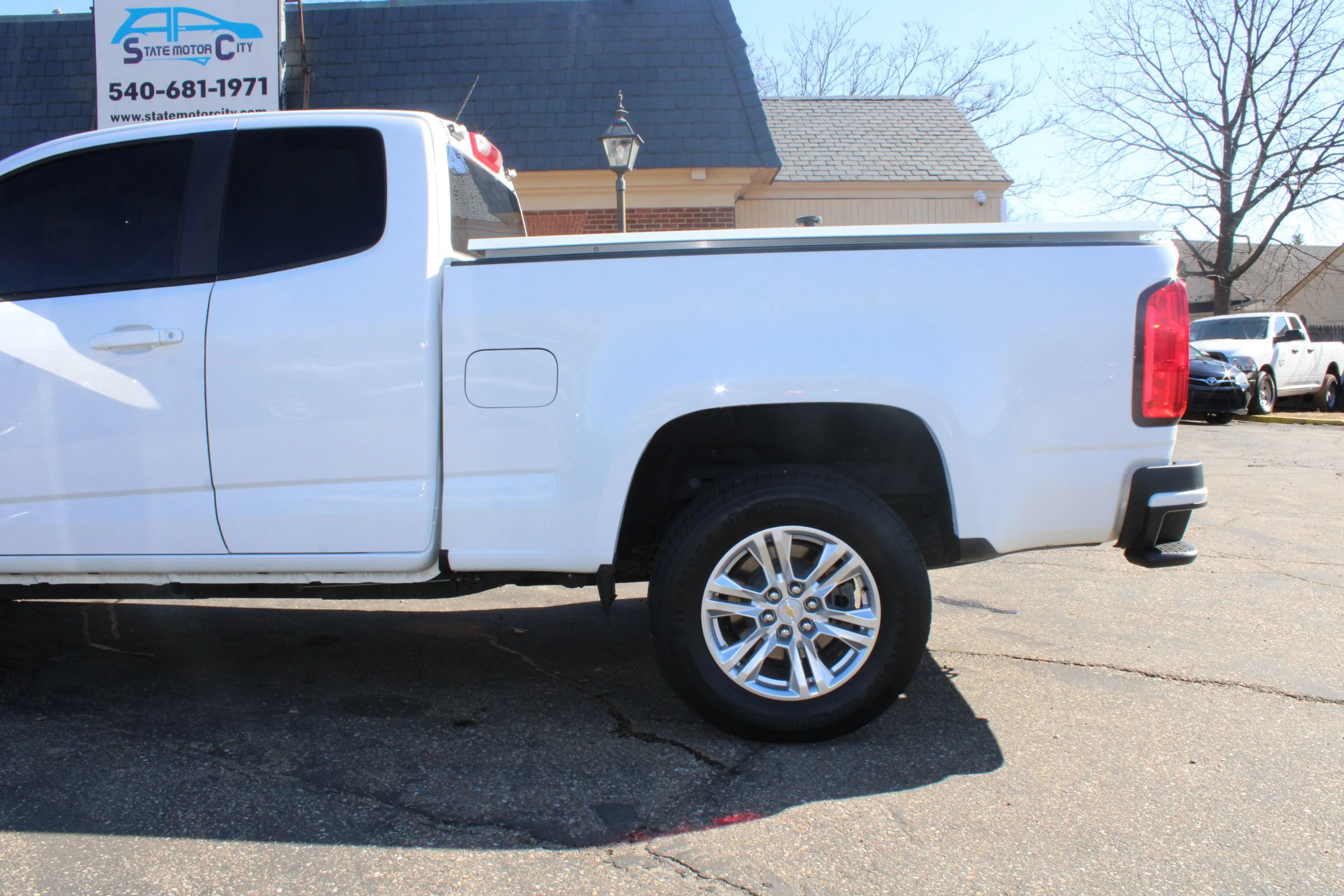 Used 2021 Chevrolet Colorado LT w/ Fleet Safety Package RWD image 40