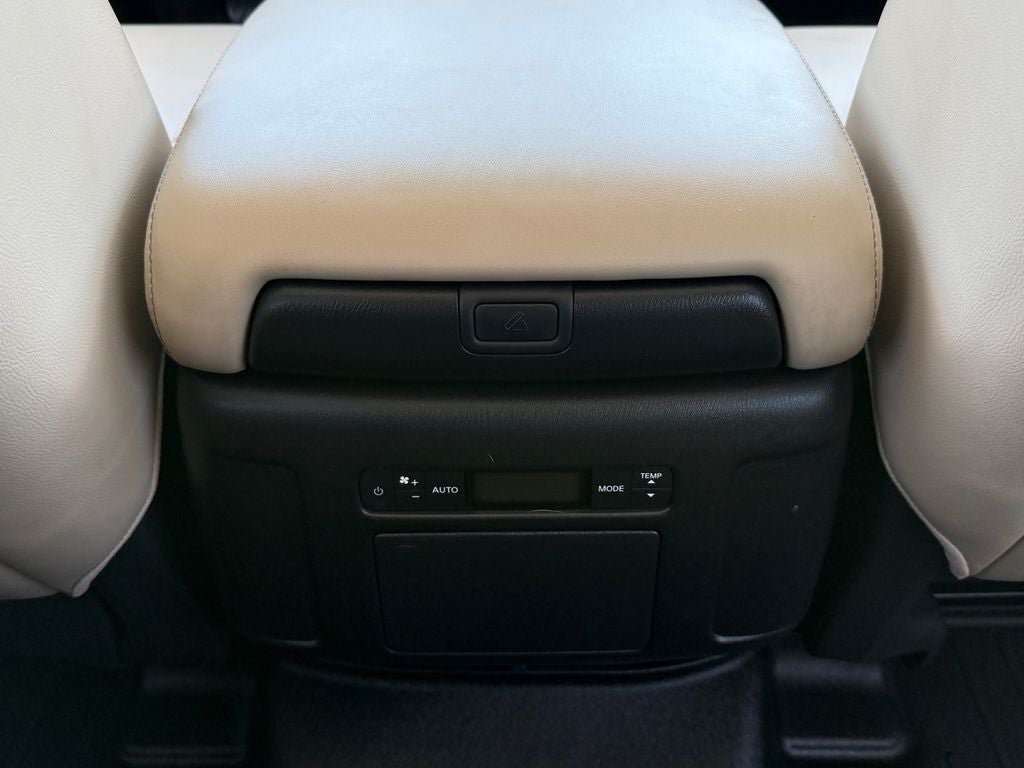 Used 2023 Nissan Armada SL w/ Captain's Chairs Package AWD/4WD image 15