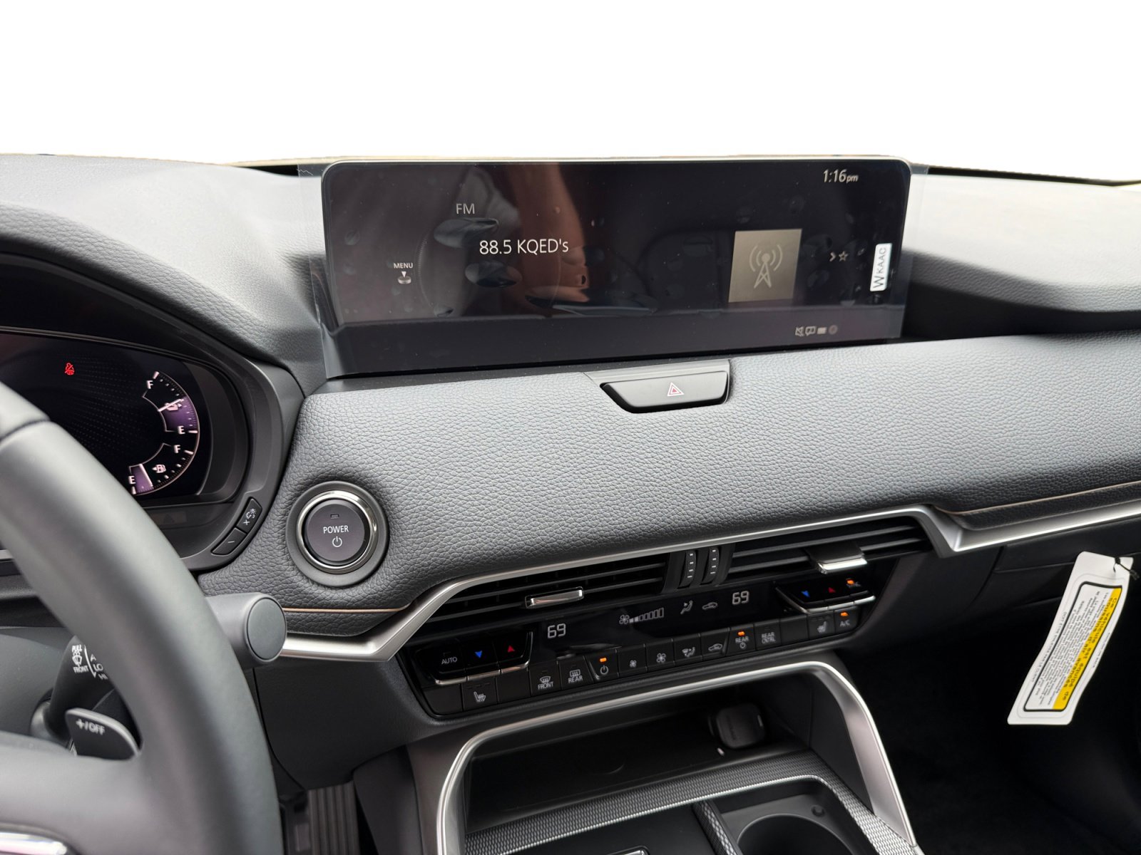 New 2025 MAZDA CX-70 Plug-In Hybrid w/ Premium Pkg image 12