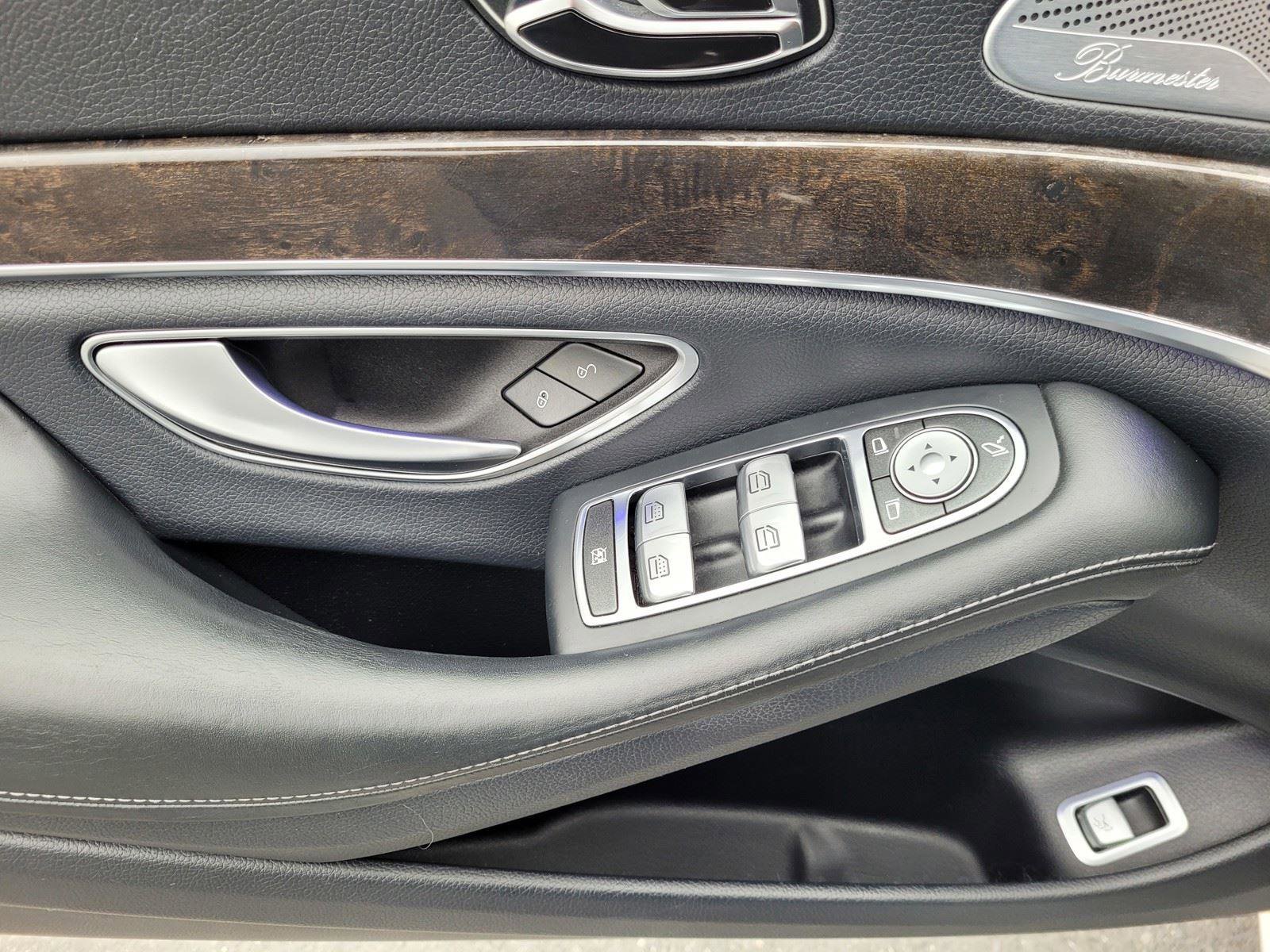 Used 2015 Mercedes-Benz S 550 Sedan image 25