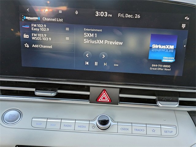 Used 2023 Hyundai Elantra Limited image 16