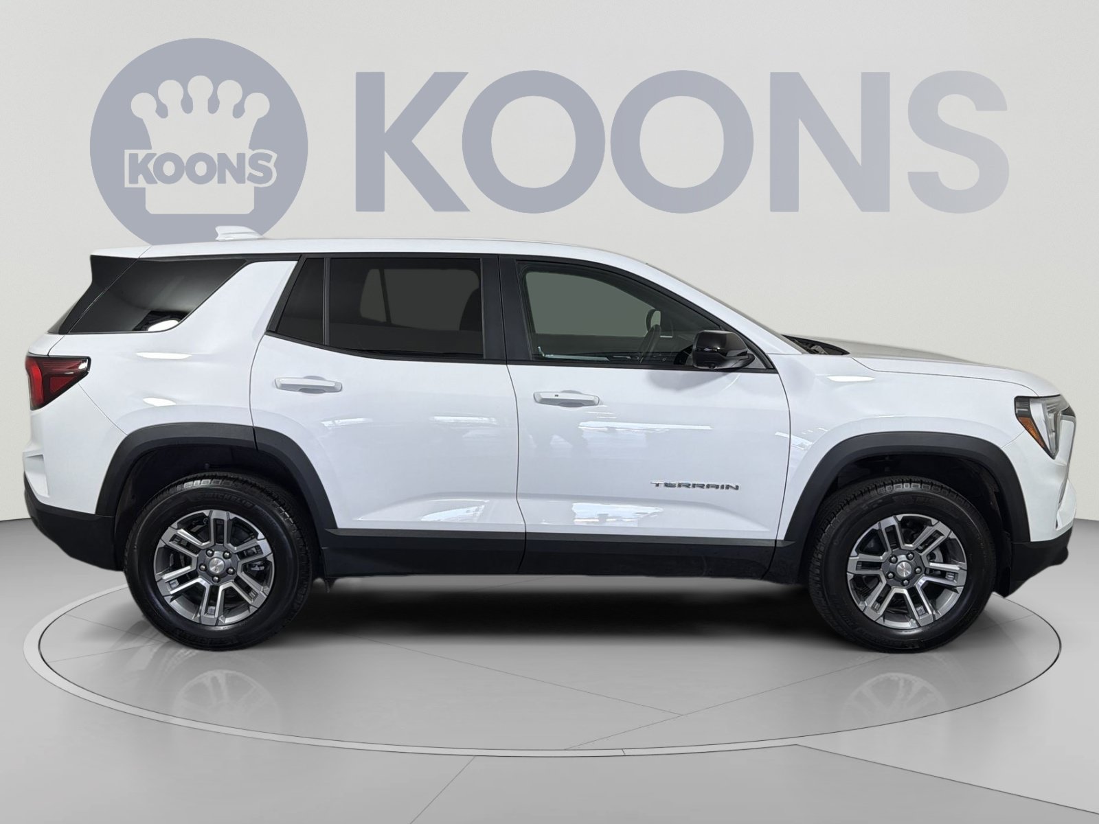 New 2026 GMC Terrain Elevation w/ Technology Package II FWD image 8