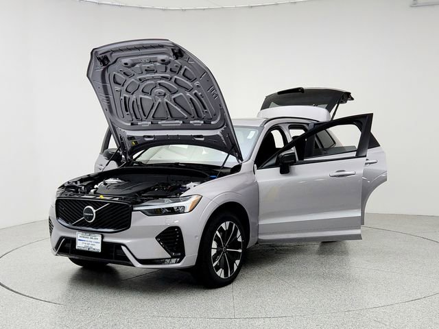 New 2026 Volvo XC60 B5 Plus w/ Protection Package Premier image 9