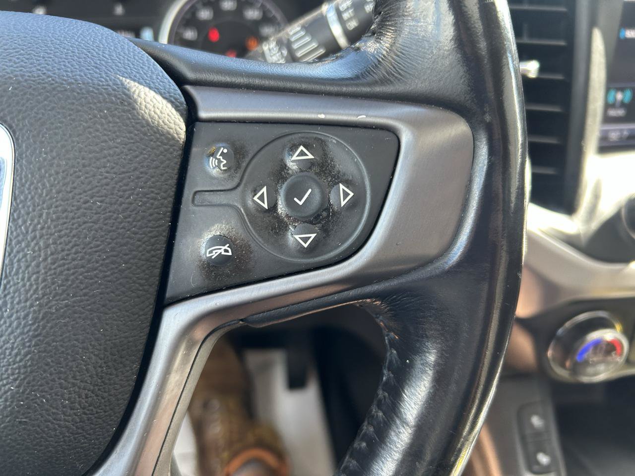Used 2019 GMC Acadia SLE w/ Driver Alert Package I AWD/4WD image 21