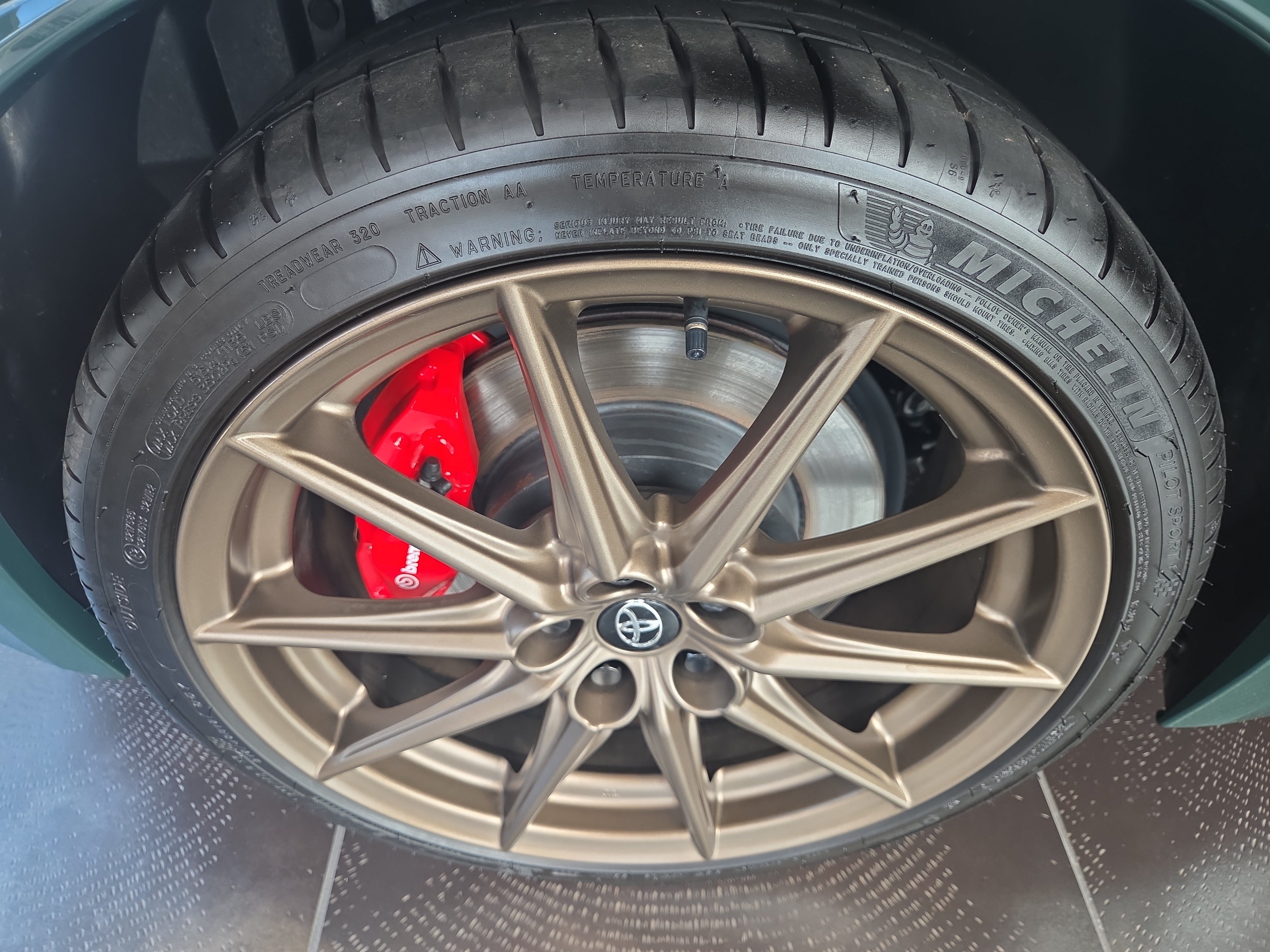 Certified 2025 Toyota GR86 Hakone Edition RWD image 10
