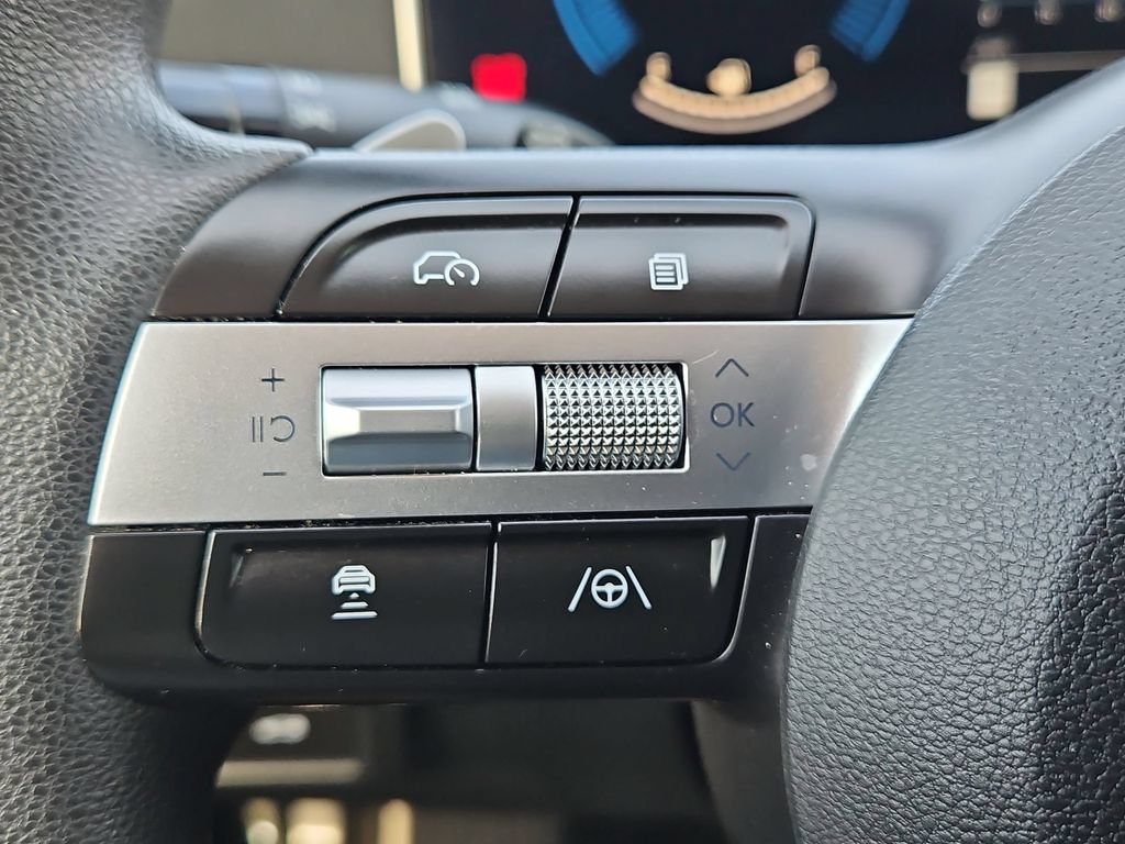 Used 2025 Hyundai Sonata SEL FWD image 21
