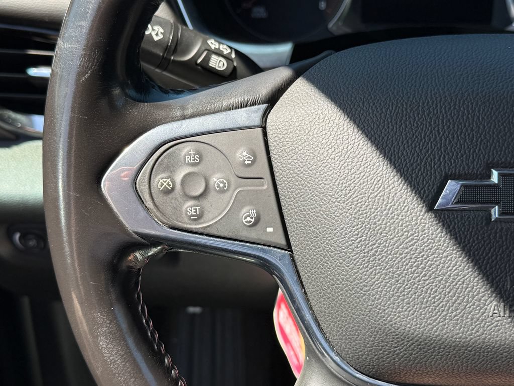 Used 2020 Chevrolet Traverse RS w/ LPO, 'HIT The Road' Package FWD image 18