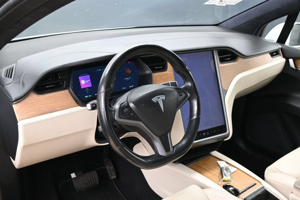 Used 2021 Tesla Model X Long Range AWD/4WD image 17