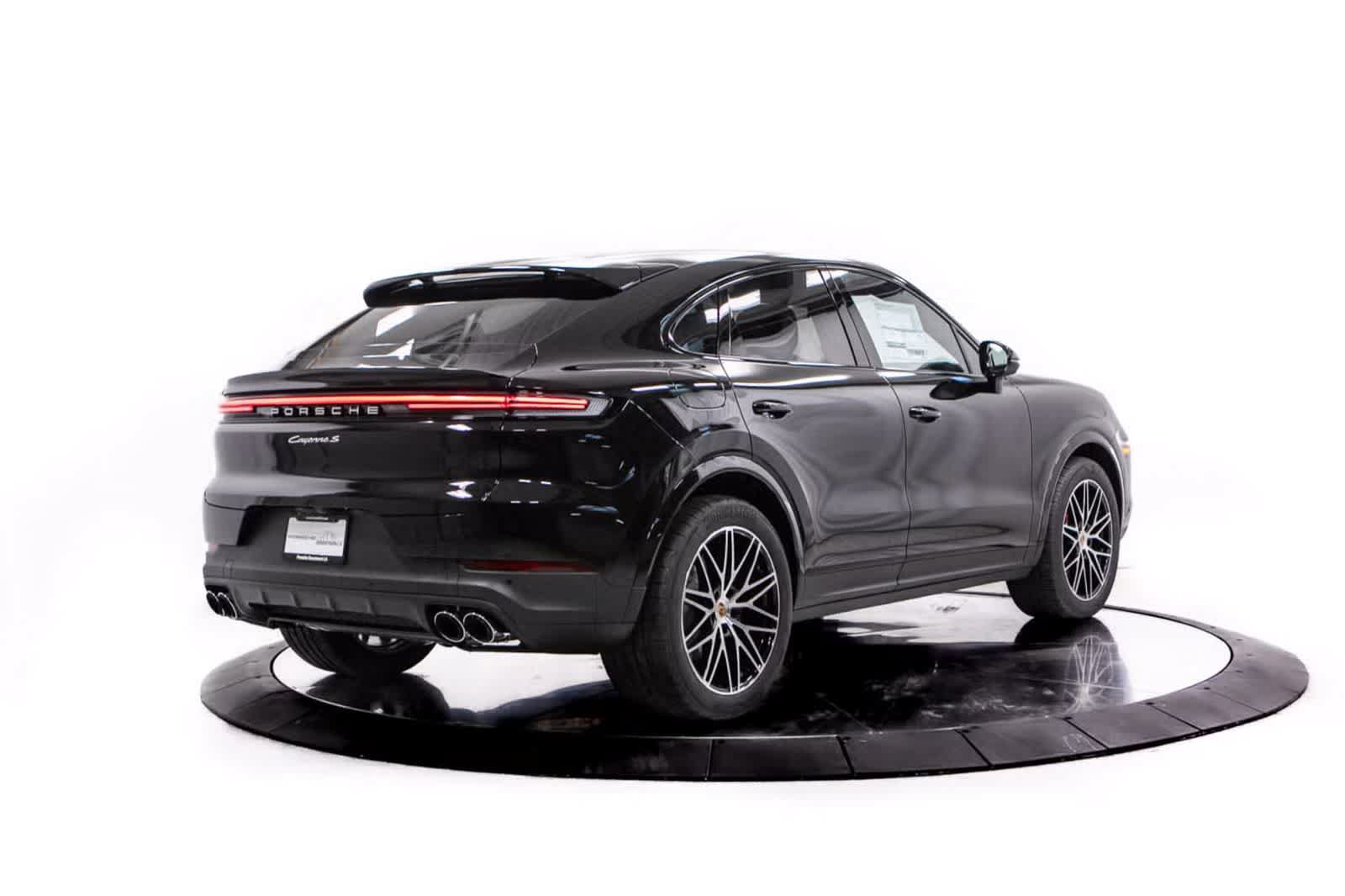 Certified 2026 Porsche Cayenne S AWD/4WD image 7