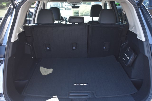 New 2026 Nissan Rogue Dark Armor AWD/4WD image 18