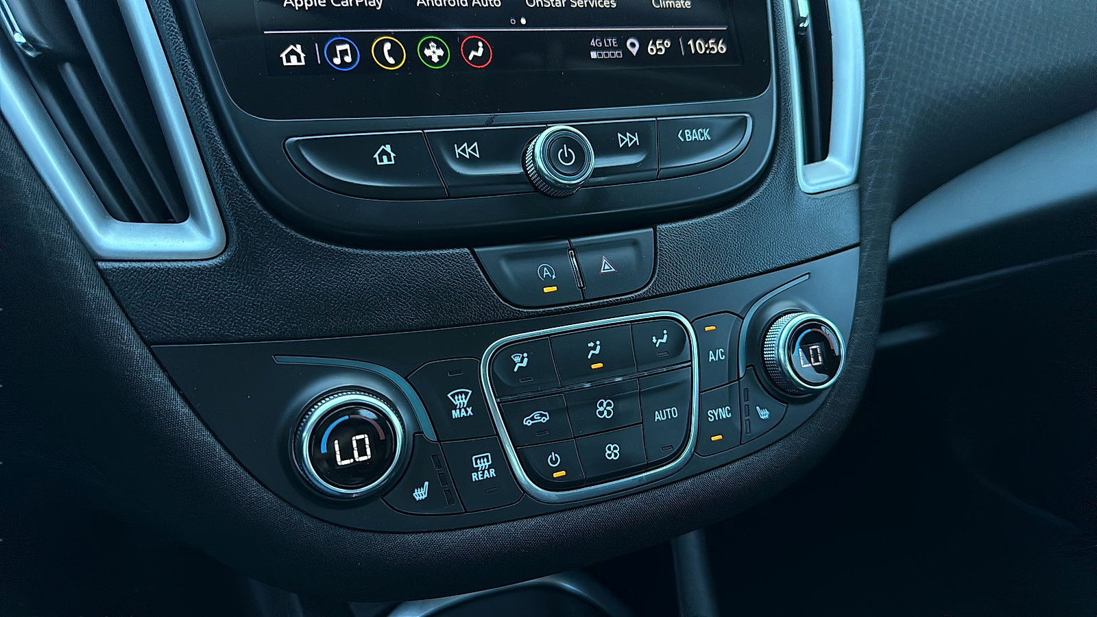Used 2024 Chevrolet Malibu LT FWD image 18