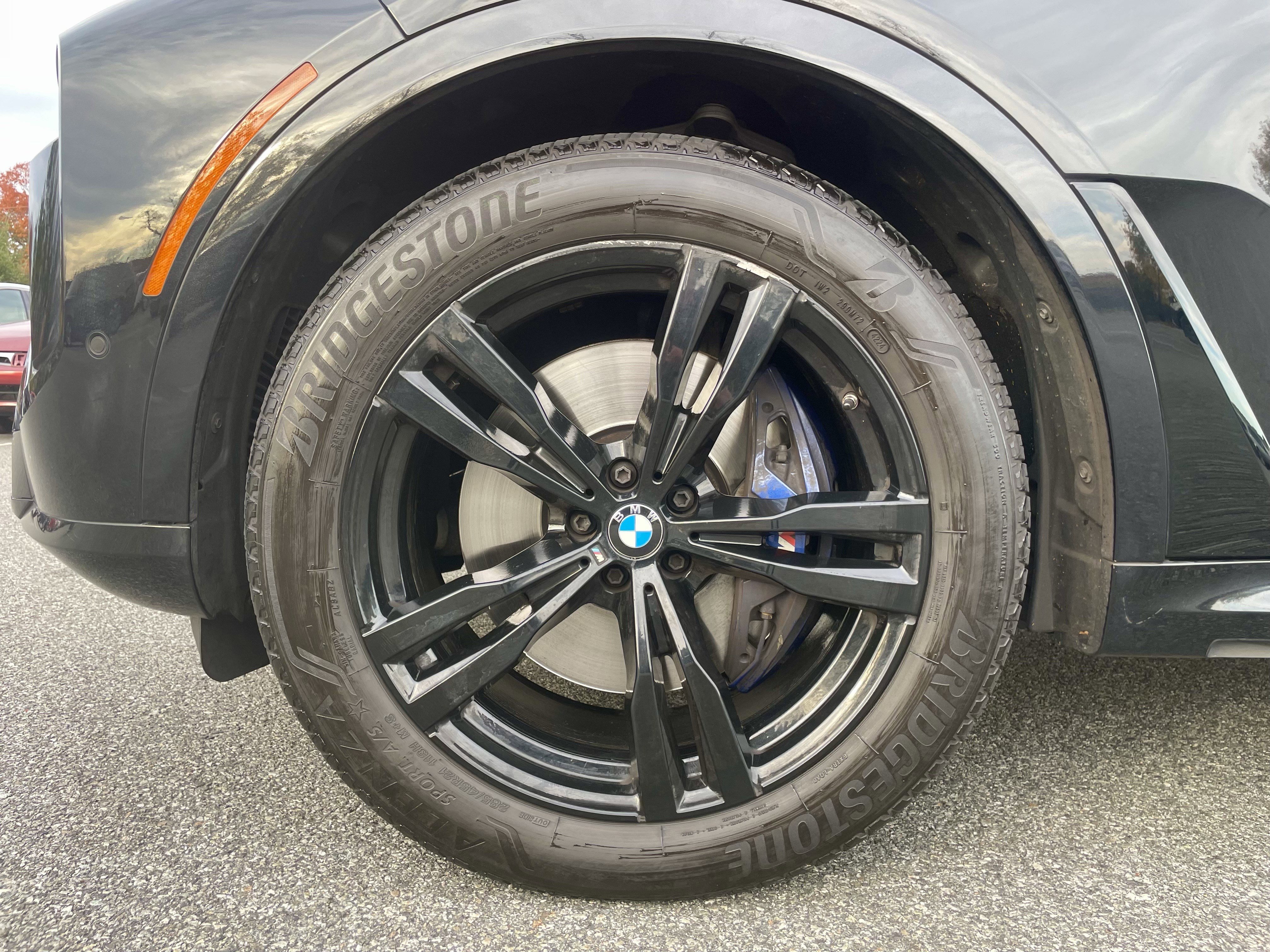 Used 2023 BMW X7 xDrive40i w/ M Sport Package image 9