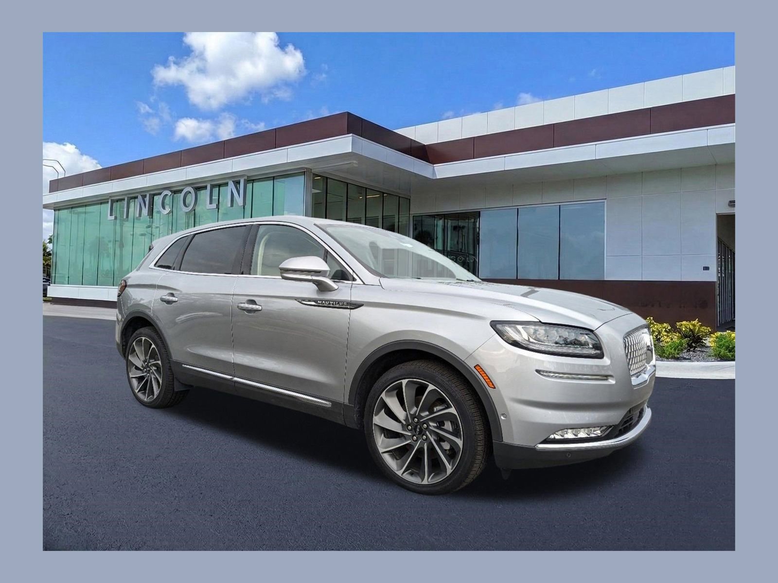 Certified 2023 Lincoln Nautilus Reserve w/ Equipment Group 202A