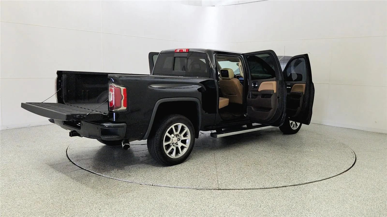 Used 2017 GMC Sierra 1500 Denali AWD/4WD image 12