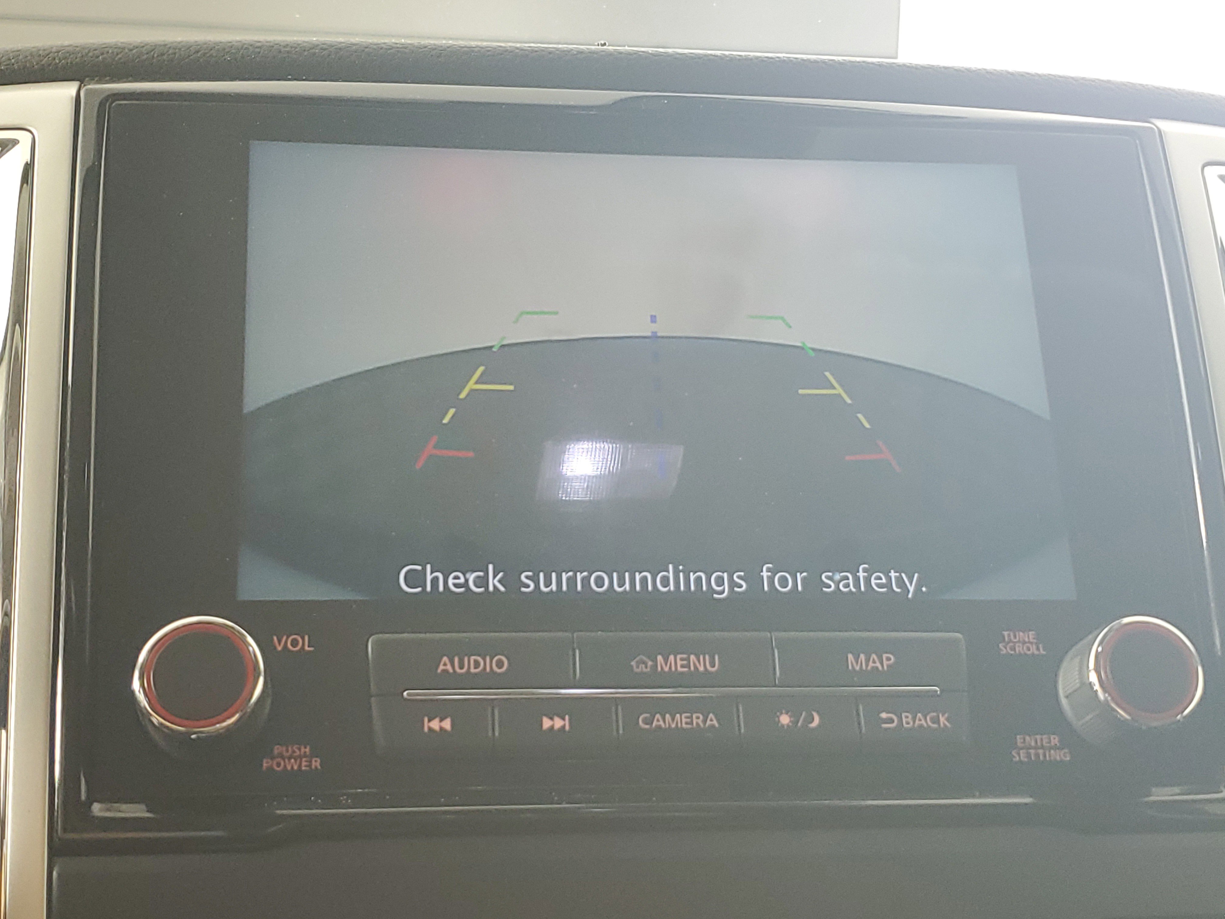 Used 2021 Nissan Titan SV w/ SV Convenience Package image 16