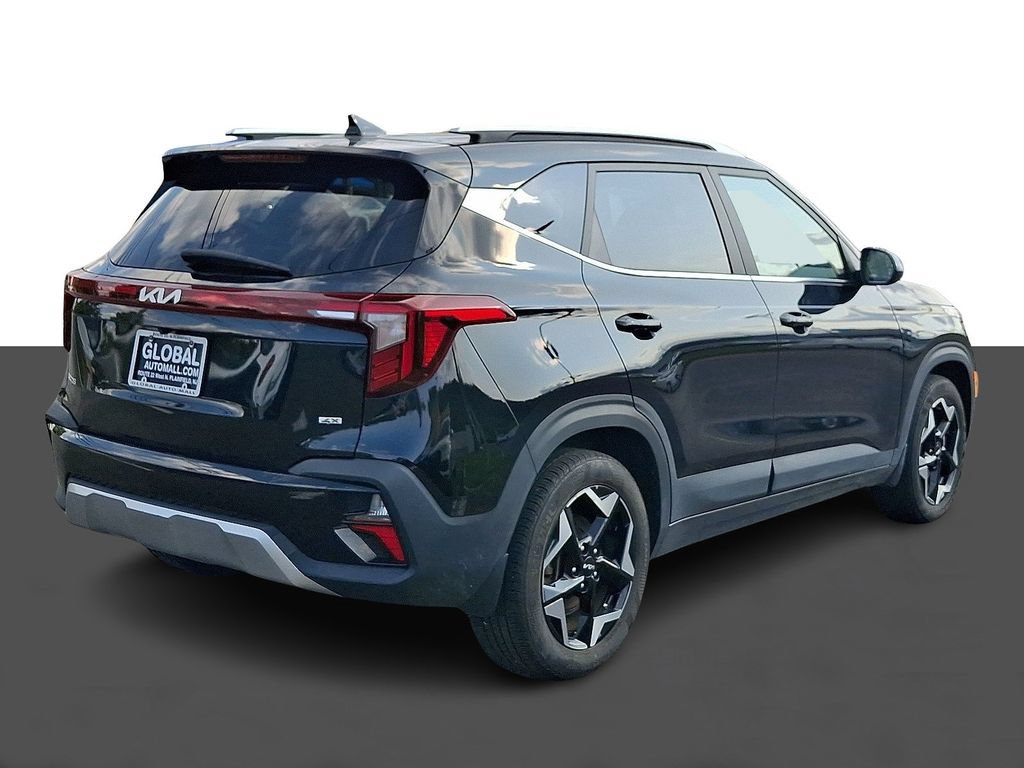 Used 2024 Kia Seltos EX AWD/4WD image 7
