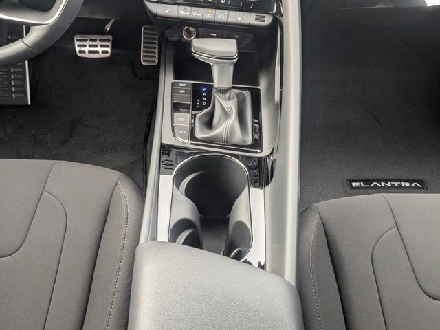 New 2026 Hyundai Elantra SEL Sport image 18
