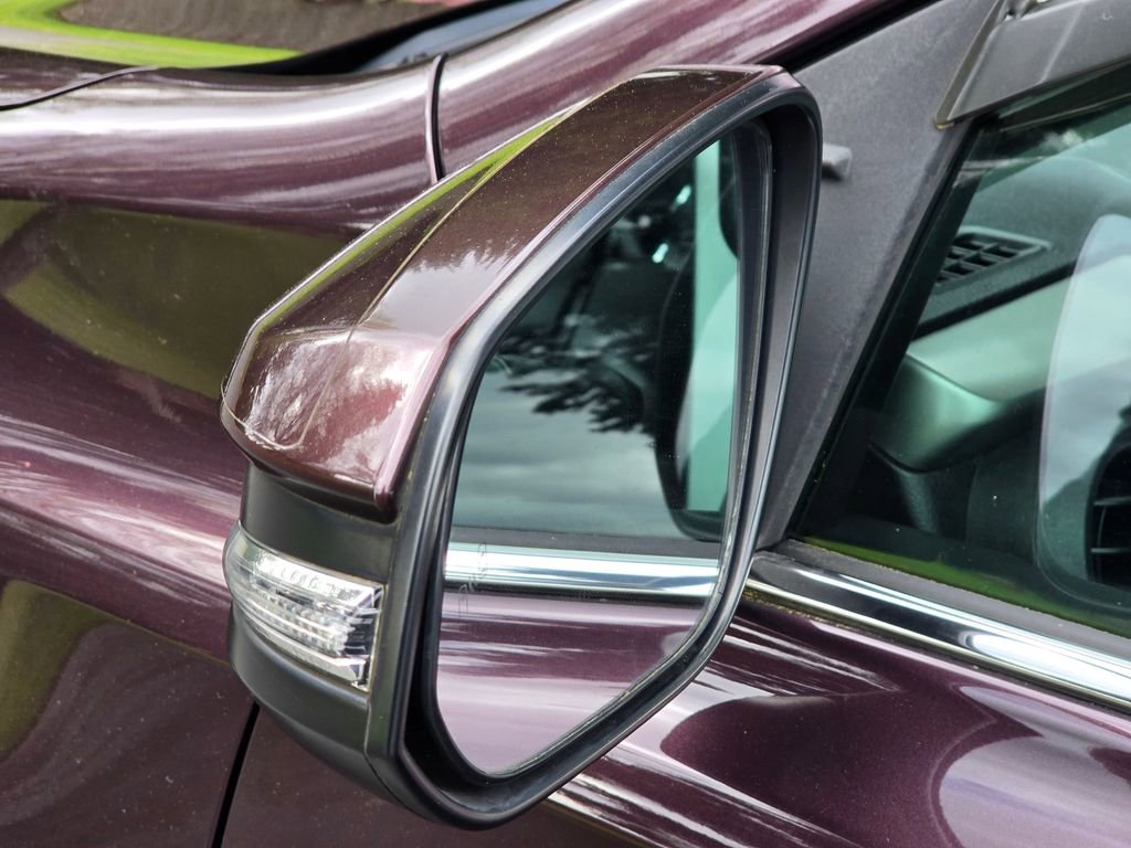 Used 2017 Toyota RAV4 XLE AWD/4WD image 12