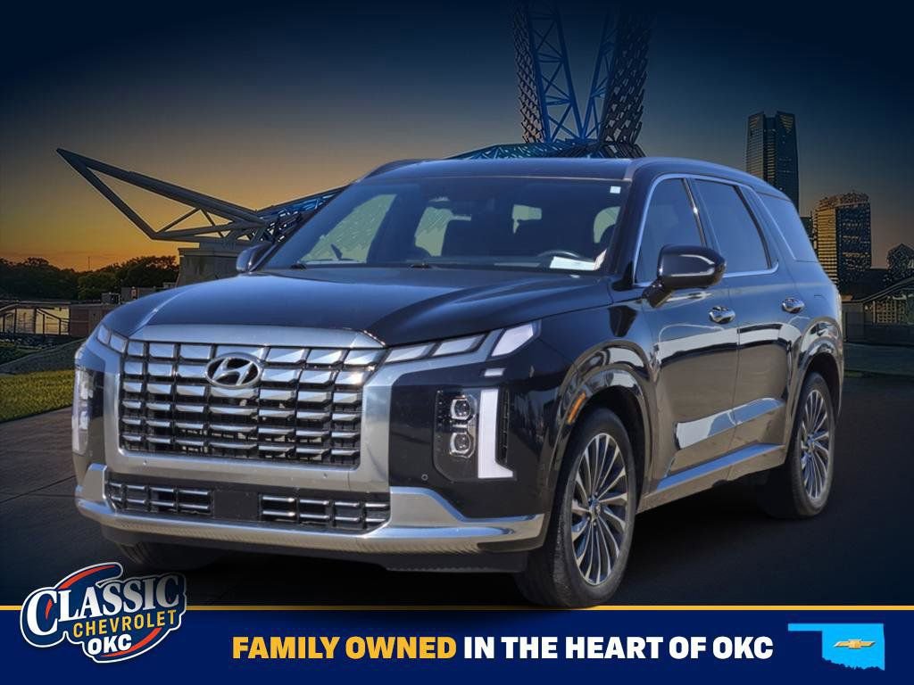 Used 2024 Hyundai Palisade Calligraphy image 3