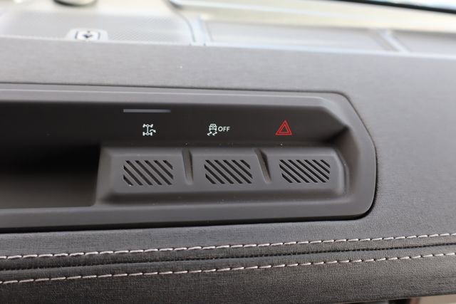 Used 2025 Ford Bronco Outer Banks image 42