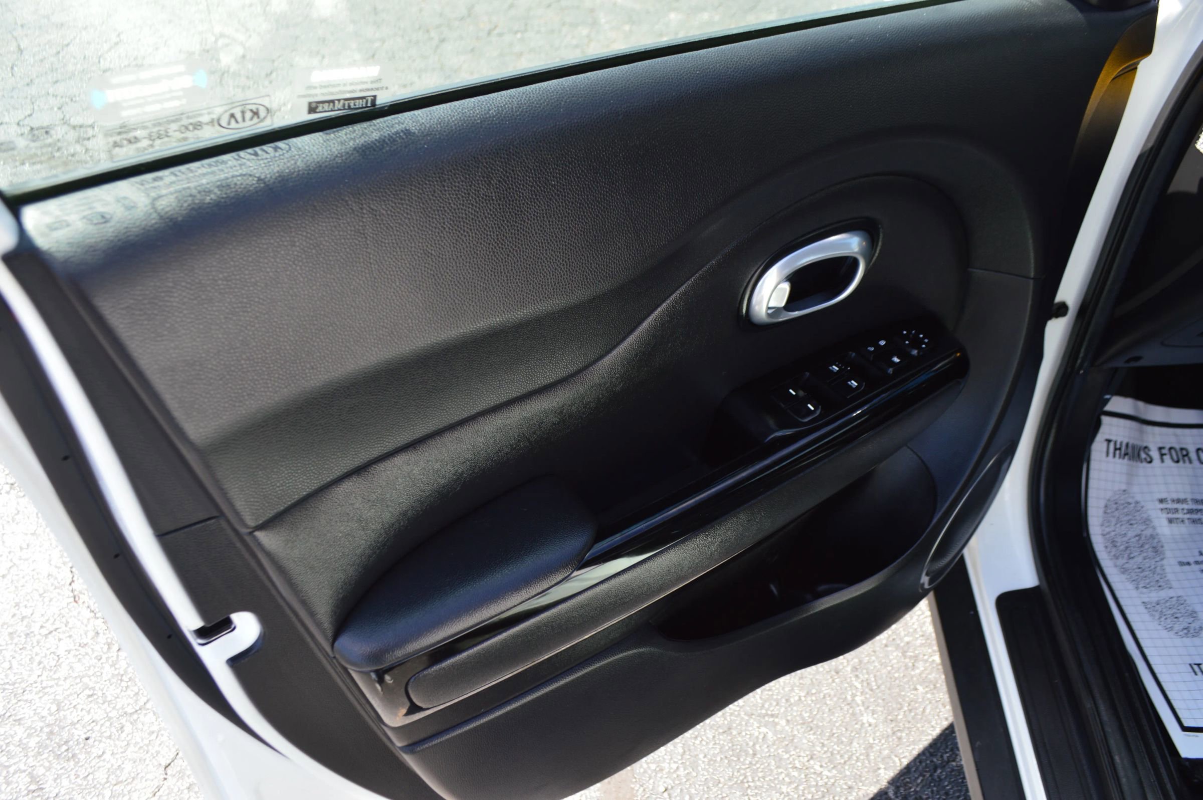 Used 2016 Kia Soul ! FWD image 13
