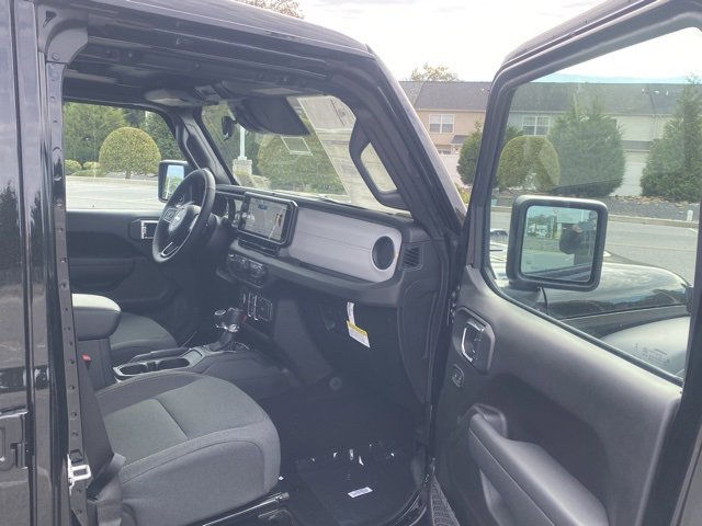 New 2026 Jeep Wrangler Sport S image 27