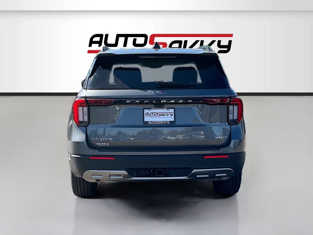 Used 2025 Ford Explorer Active w/ Active Comfort Package AWD/4WD image 6