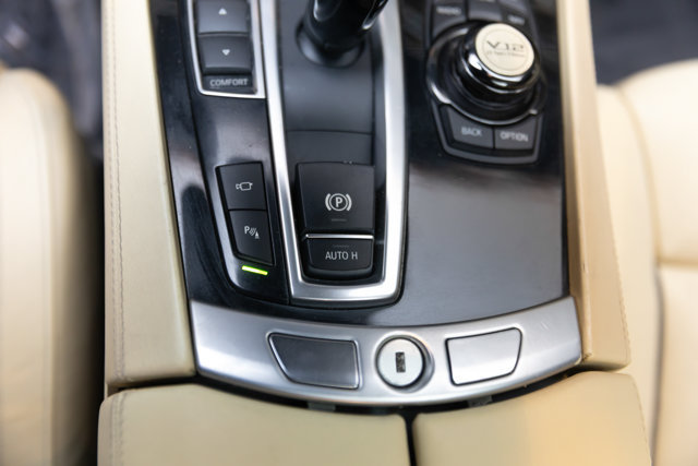 Used 2013 BMW 760Li RWD image 97