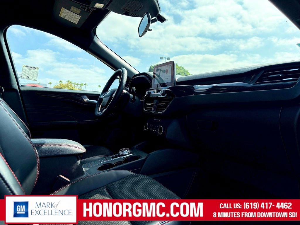 Used 2024 Ford Escape ST-Line image 23
