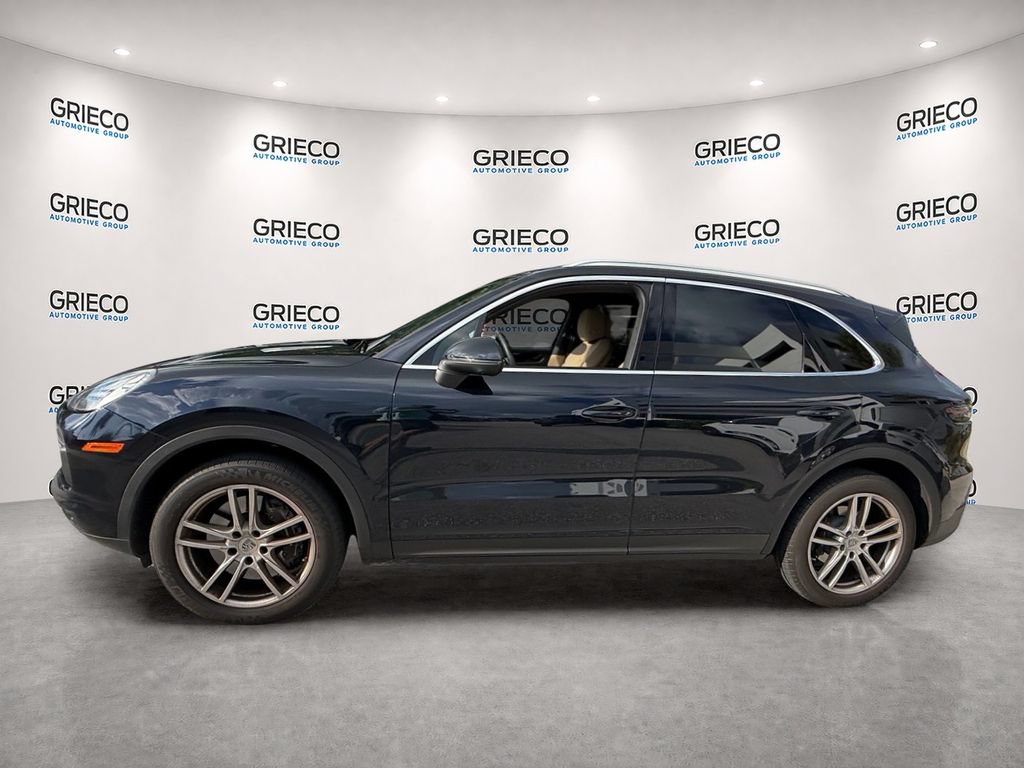 Used 2023 Porsche Cayenne Platinum Edition AWD/4WD image 4