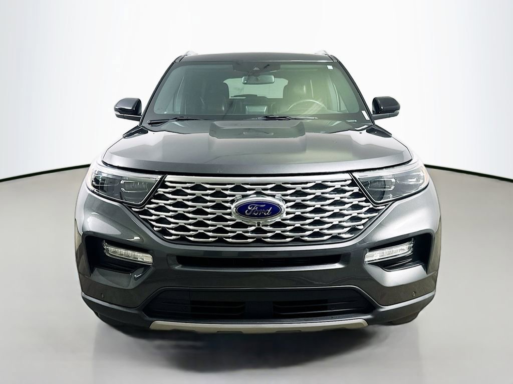 Used 2020 Ford Explorer Platinum w/ Premium Technology Package image 2