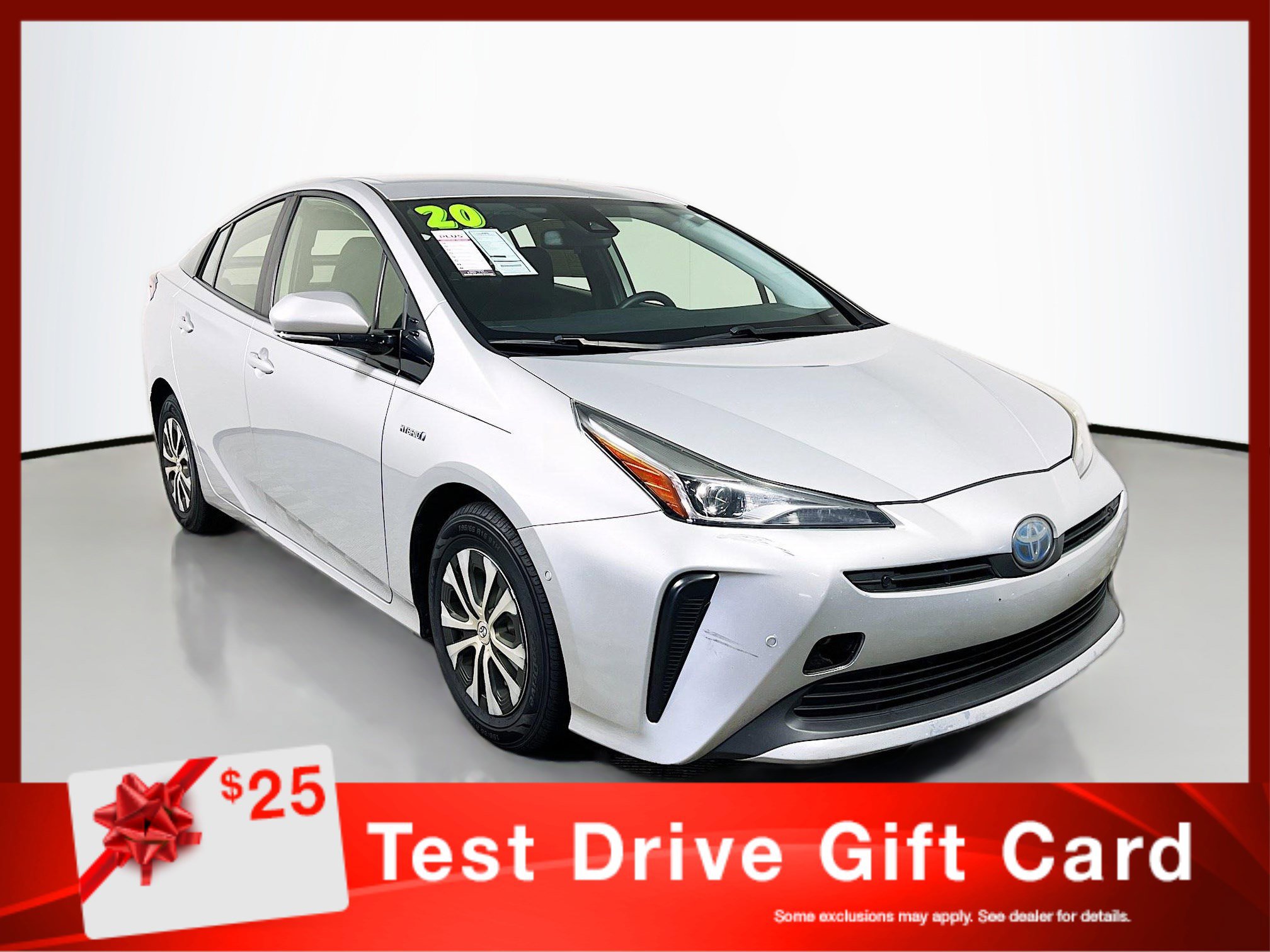 Used 2020 Toyota Prius LE image 1