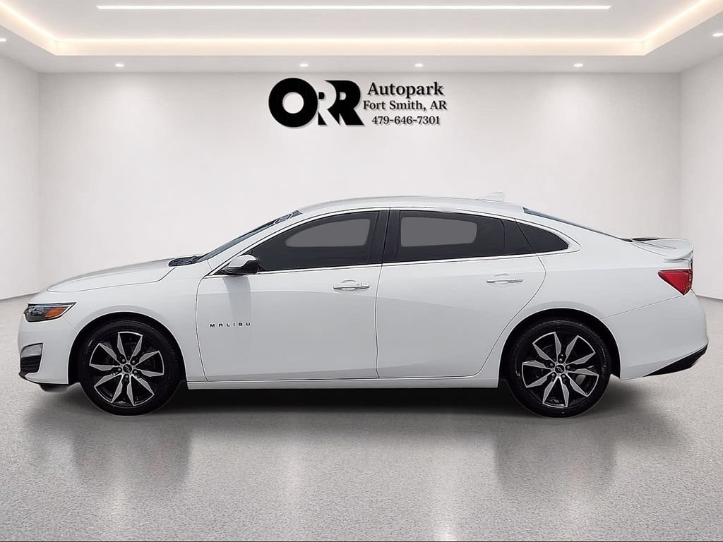 Used 2021 Chevrolet Malibu RS FWD image 3