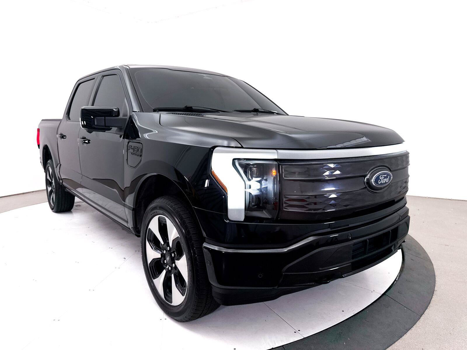 Used 2023 Ford F150 Lightning Platinum AWD/4WD image 15