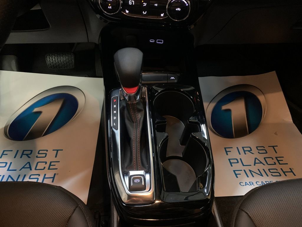 Used 2025 Chevrolet Trax RS w/ Sunroof Package image 25