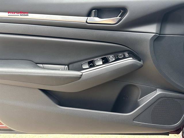 Certified 2025 Nissan Altima 2.5 SL FWD image 17
