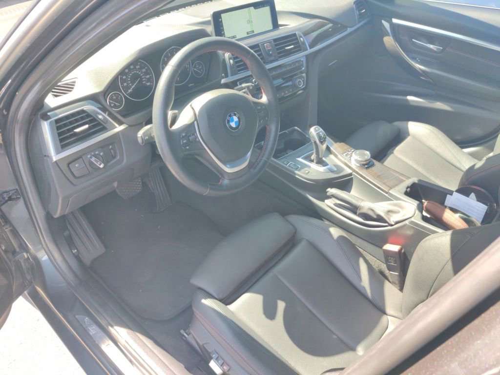 Used 2017 BMW 330i Sedan RWD image 6