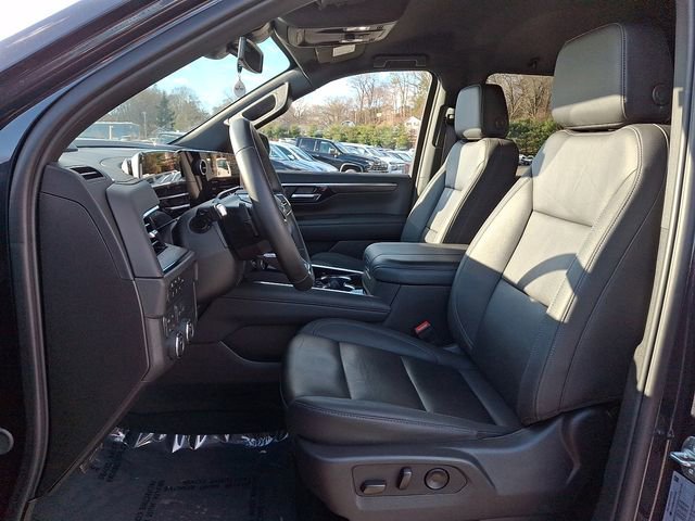 Used 2025 Chevrolet Tahoe Z71 image 19