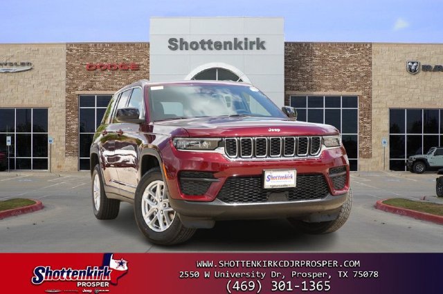 New 2026 Jeep Grand Cherokee Laredo