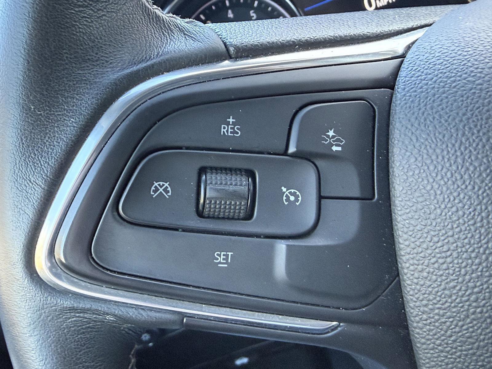 Used 2022 Buick Encore GX Select image 18