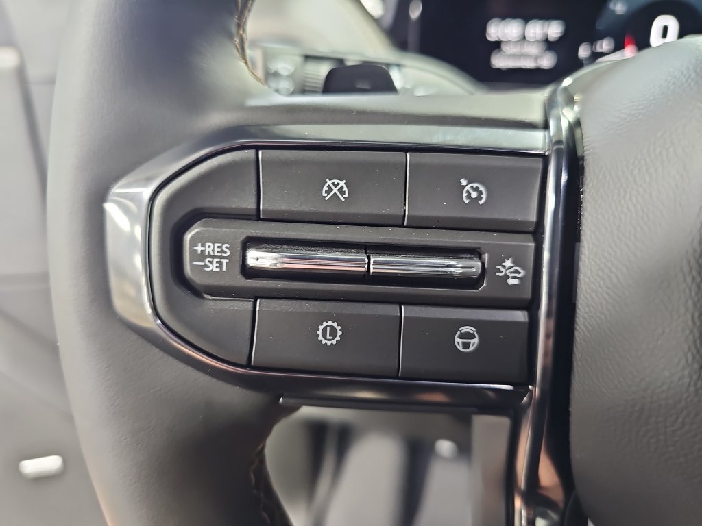 New 2026 GMC Yukon AT4 AWD/4WD image 18
