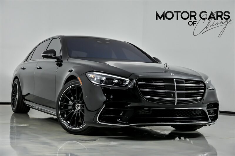 Used 2022 Mercedes-Benz S 580 4MATIC Sedan image 1