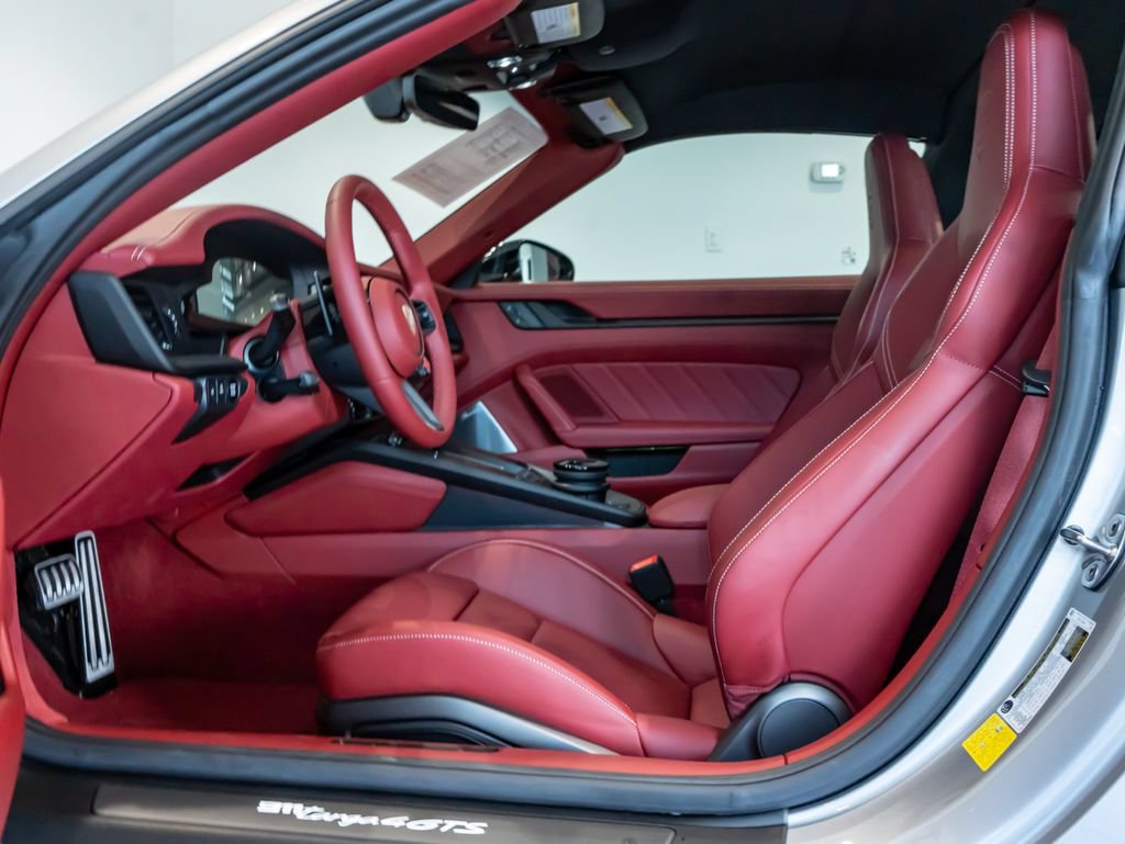 Certified 2026 Porsche 911 Targa 4 GTS AWD/4WD image 5