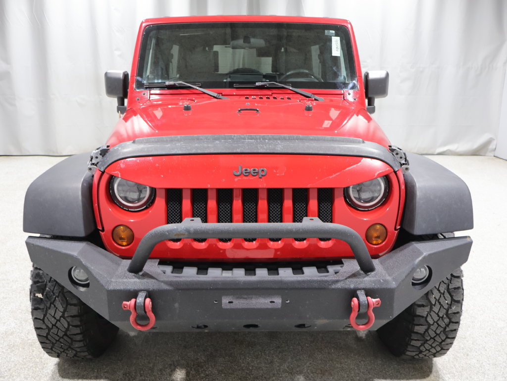 Used 2010 Jeep Wrangler Unlimited Rubicon w/ Dual Top Group AWD/4WD image 9