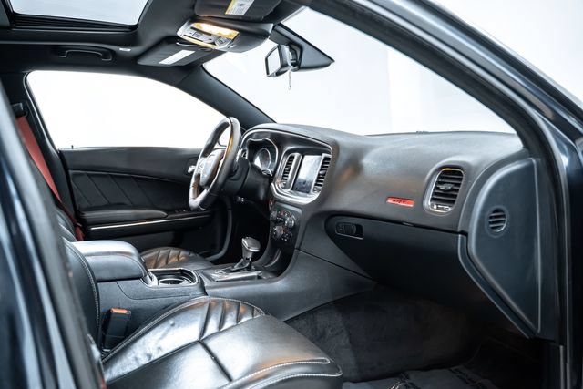 Used 2018 Dodge Charger SRT Hellcat w/ Harman/Kardon Audio Group RWD image 22
