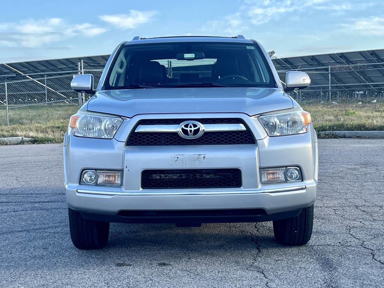 Used 2011 Toyota 4Runner Limited image 8