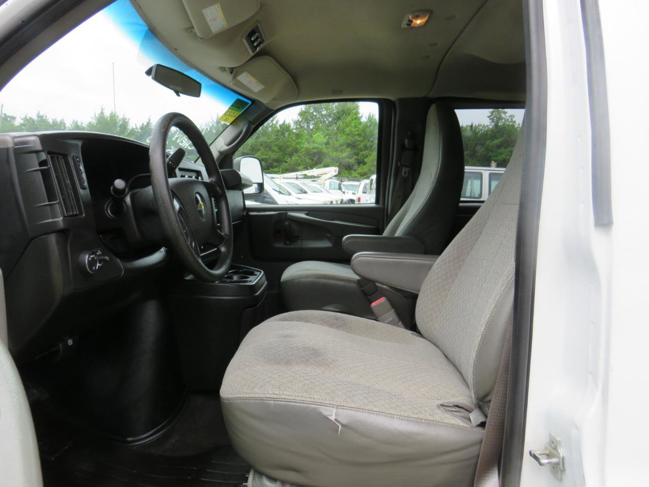 Used 2014 Chevrolet Express 2500 LT w/ LT Preferred Equipment Group RWD image 14