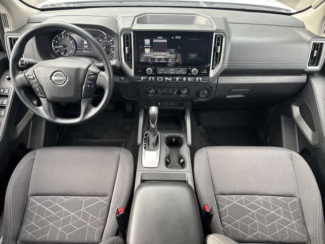 Used 2025 Nissan Frontier SV RWD image 13