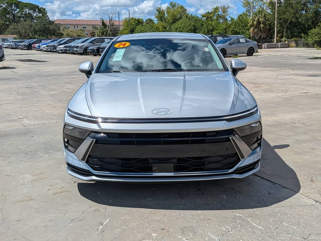 Used 2024 Hyundai Sonata SEL FWD image 3