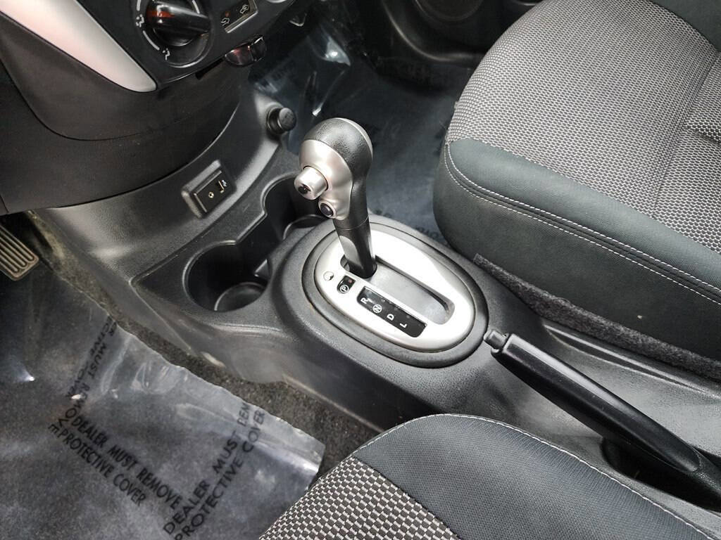 Used 2017 Nissan Versa SV image 15